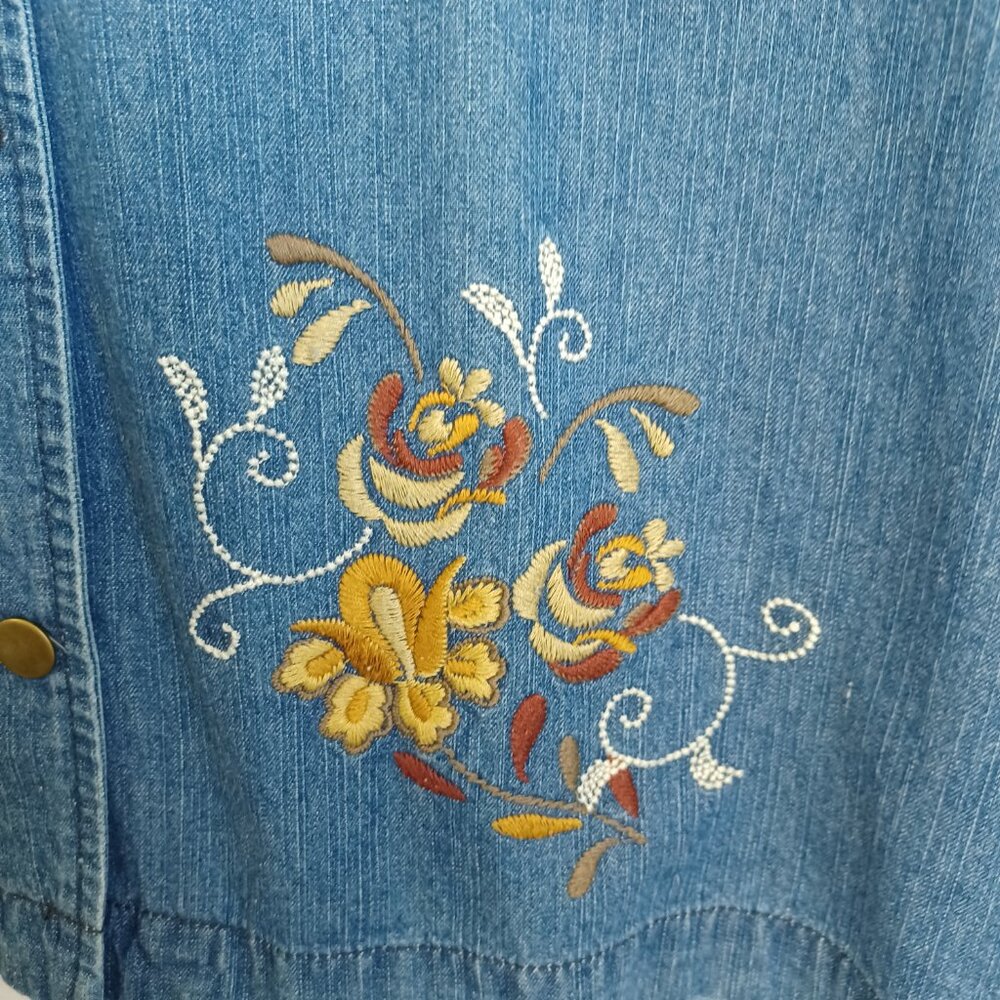 Classic Elements Denim Jacket Embroidered Barn Ch… - image 4